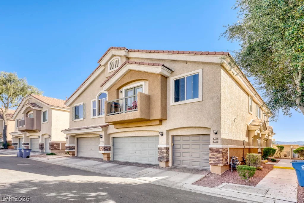 6481 Za Zu Pitts, Las Vegas, NV 89122