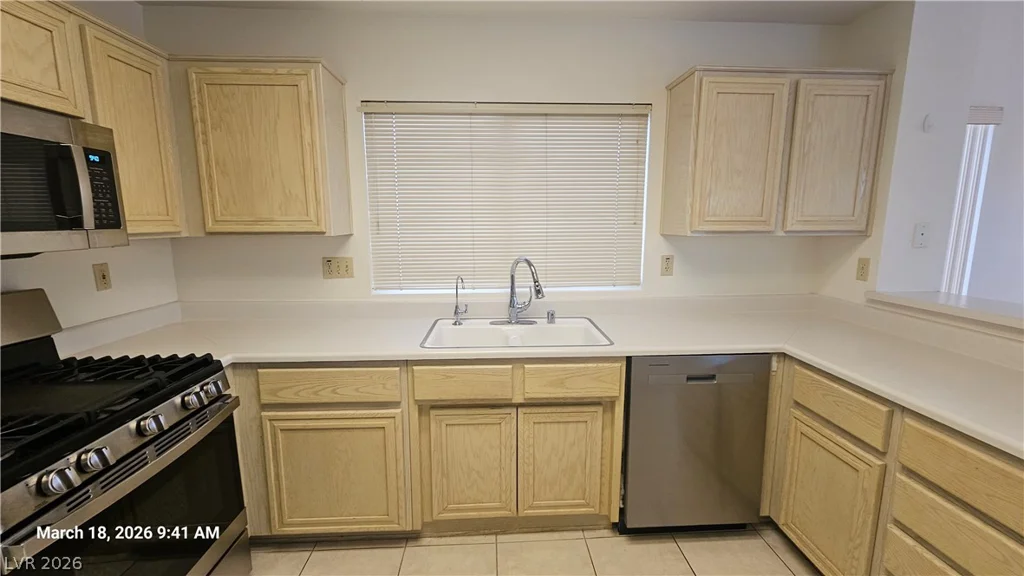 9912 Rosamond, Las Vegas, NV 89134