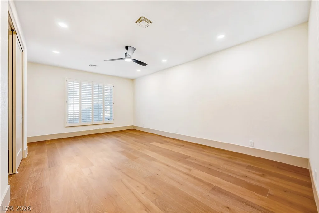 8755 Hickam, Las Vegas, NV 89129