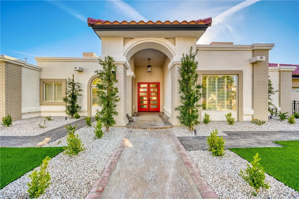 8755 Hickam, Las Vegas, NV 89129