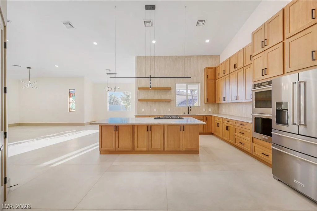8755 Hickam, Las Vegas, NV 89129