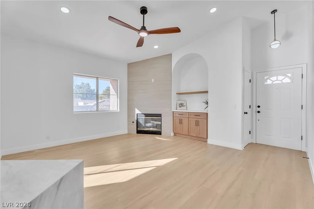 5225 Reno, Las Vegas, NV 89118