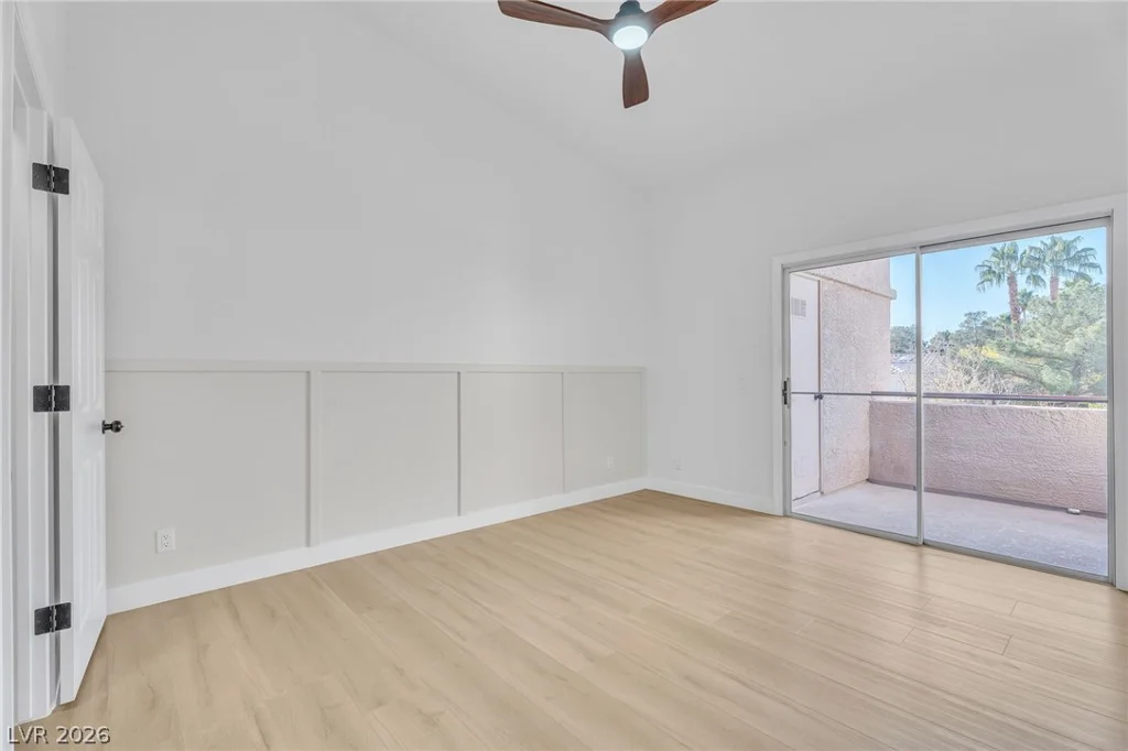 5225 Reno, Las Vegas, NV 89118