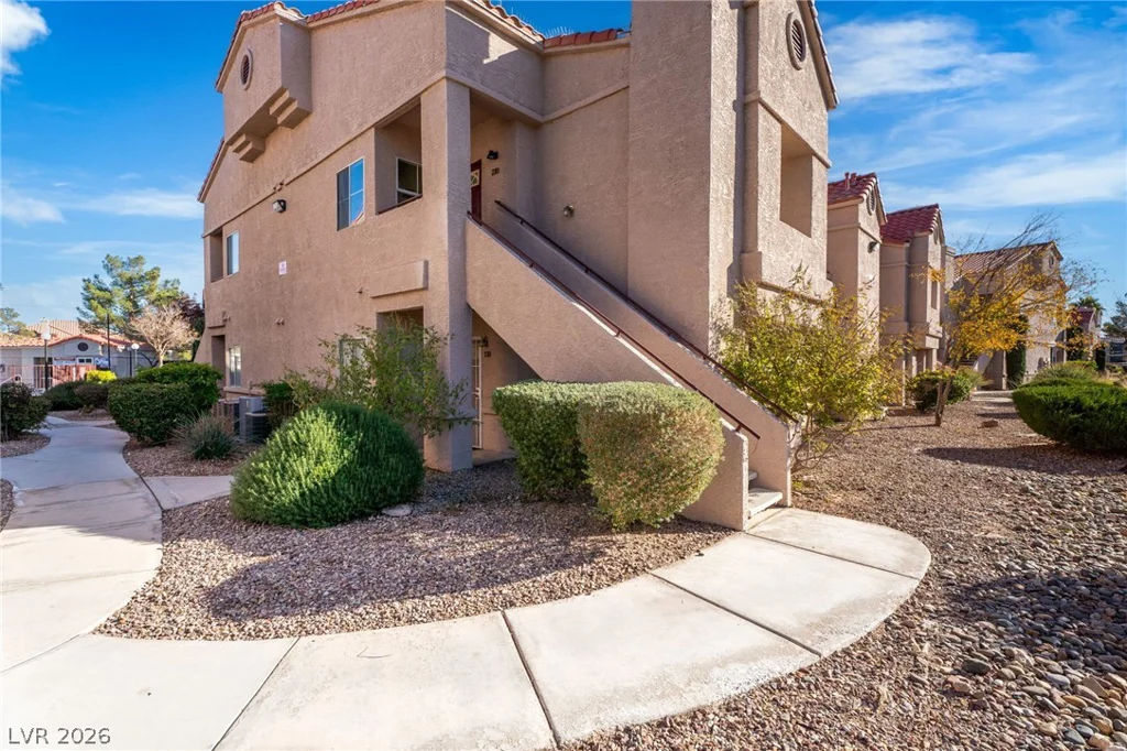 5225 Reno, Las Vegas, NV 89118