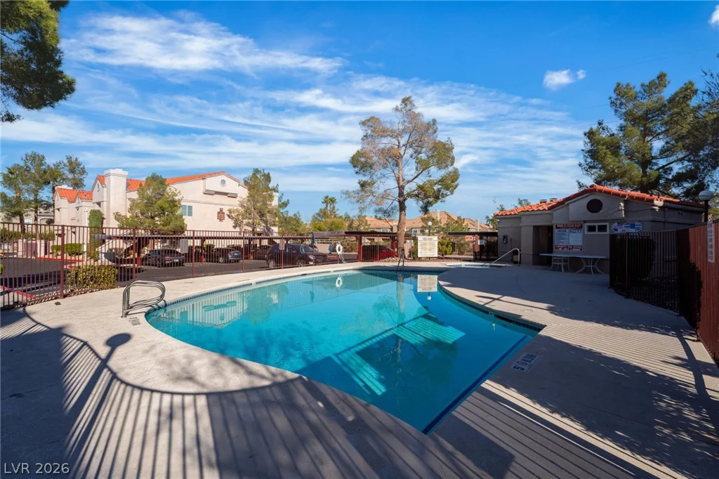 5225 Reno, Las Vegas, NV 89118