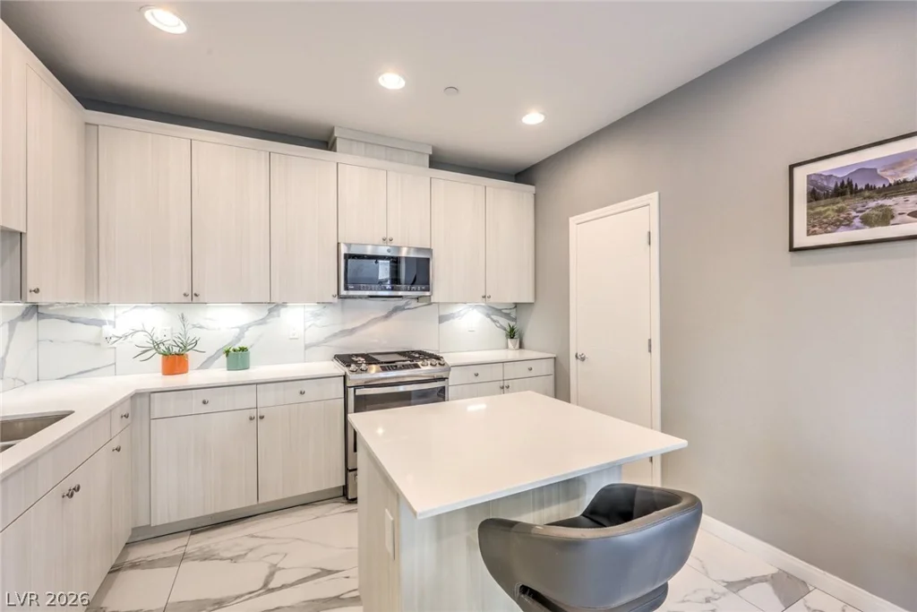 660 Tranquil Jade, Las Vegas, NV 89138