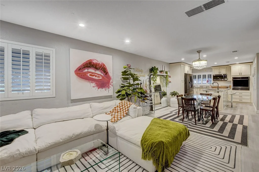 4425 Woodpine, Las Vegas, NV 89119