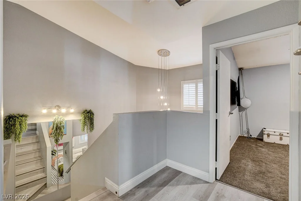 4425 Woodpine, Las Vegas, NV 89119