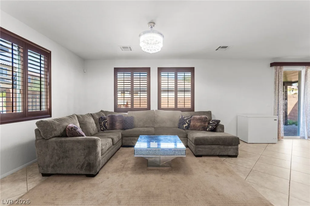 7584 Engleberg, Las Vegas, NV 89178
