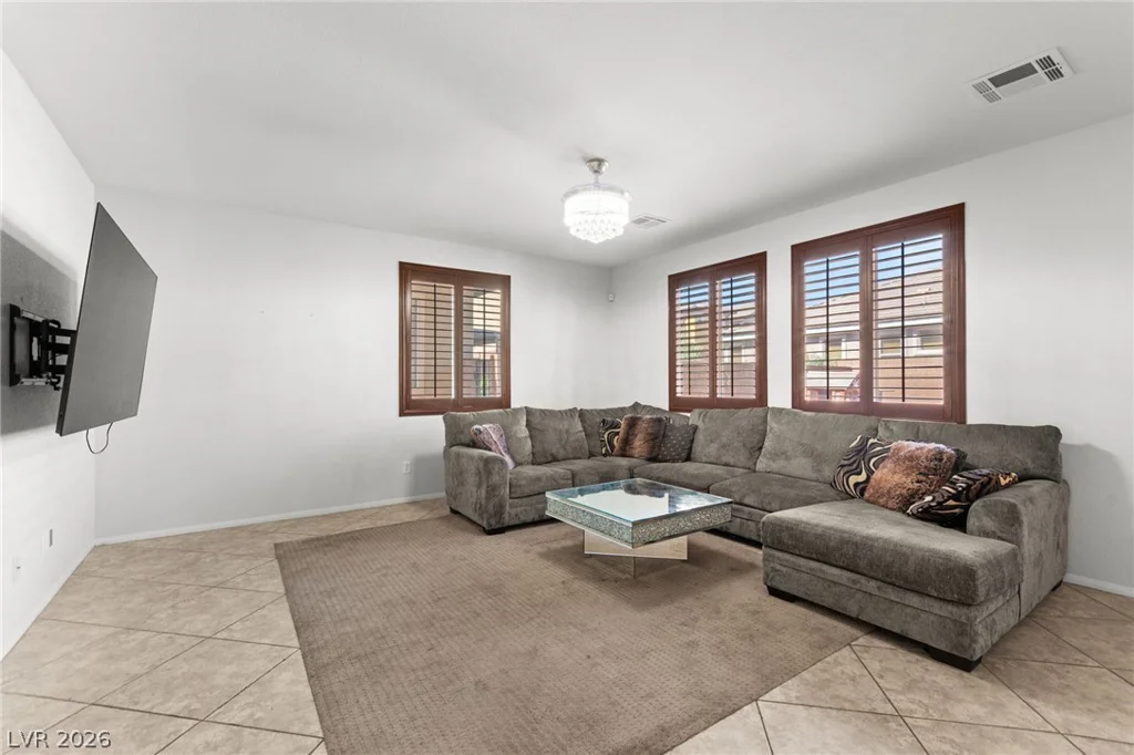 7584 Engleberg, Las Vegas, NV 89178