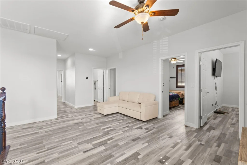 7584 Engleberg, Las Vegas, NV 89178