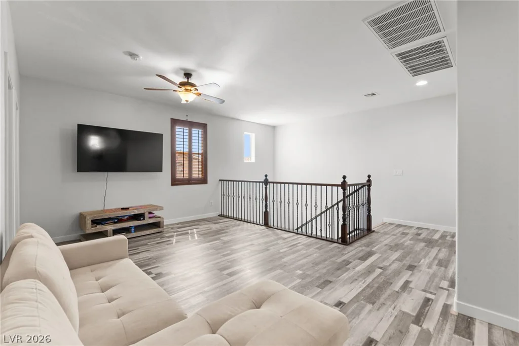 7584 Engleberg, Las Vegas, NV 89178