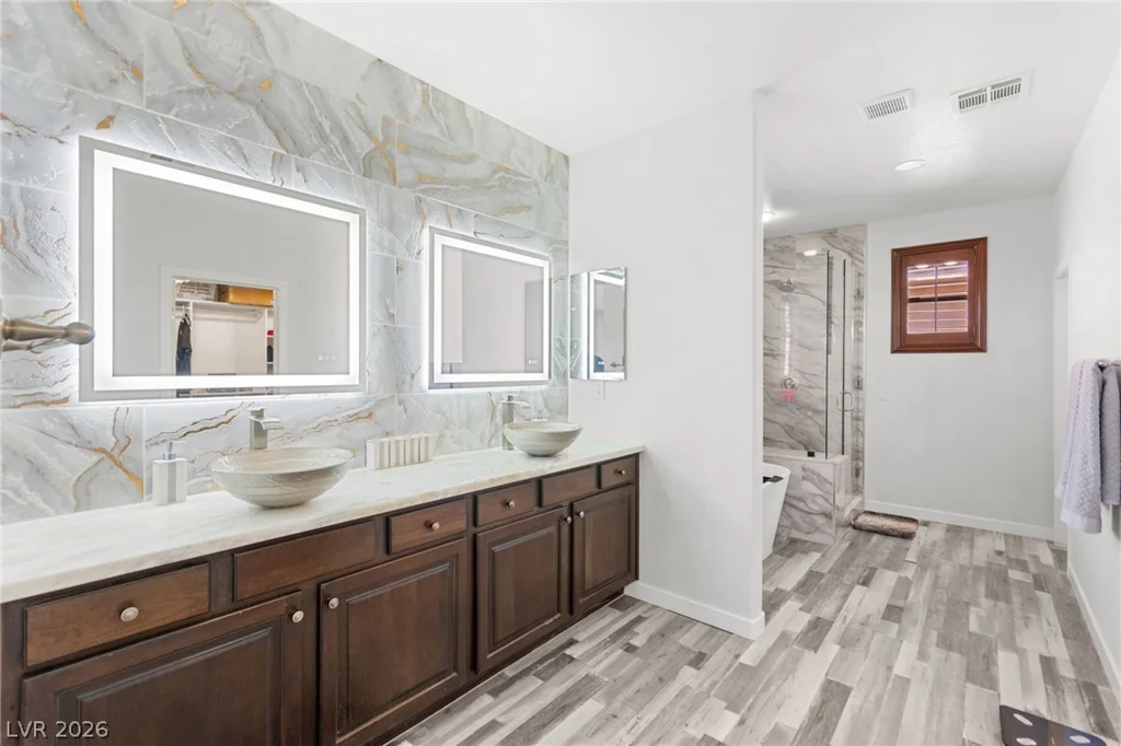 7584 Engleberg, Las Vegas, NV 89178