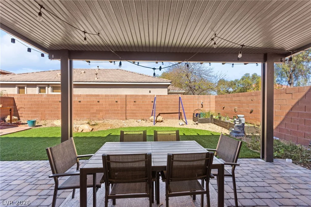 7584 Engleberg, Las Vegas, NV 89178