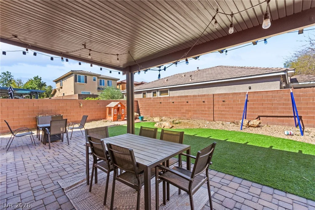 7584 Engleberg, Las Vegas, NV 89178