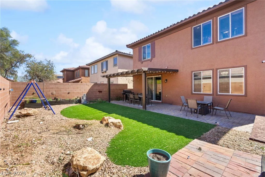 7584 Engleberg, Las Vegas, NV 89178