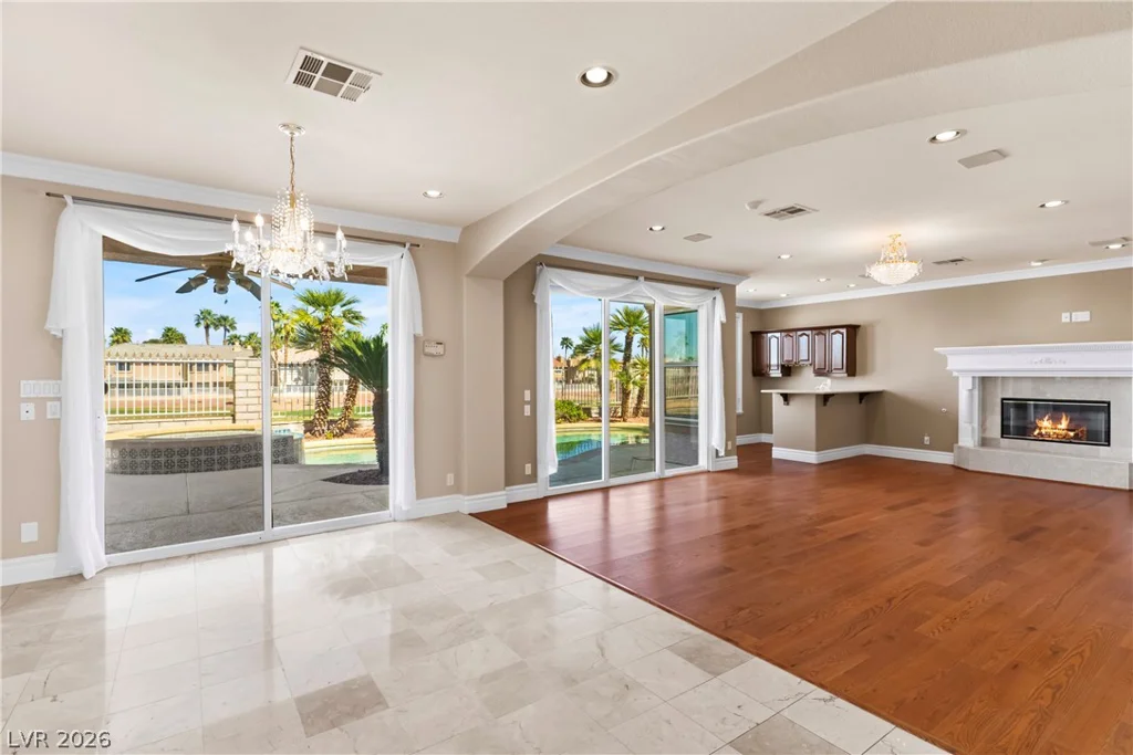 2432 Tour Edition, Henderson, NV 89074