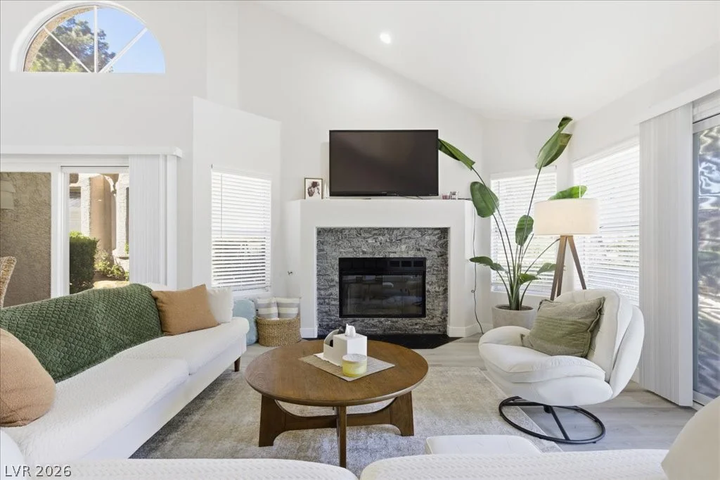 7012 Bright Springs, Las Vegas, NV 89113