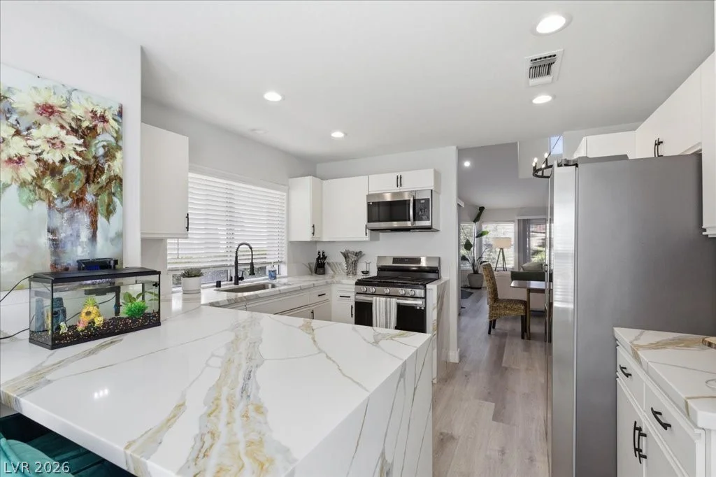7012 Bright Springs, Las Vegas, NV 89113