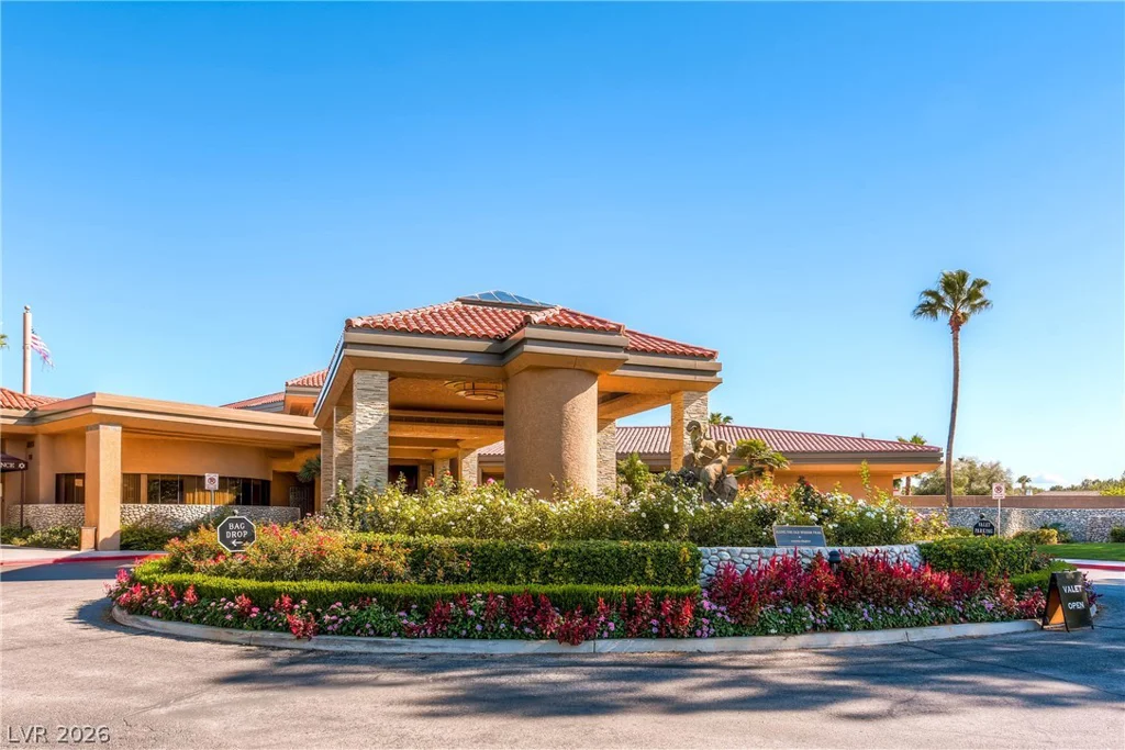7012 Bright Springs, Las Vegas, NV 89113