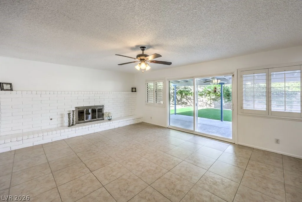 1621 Amalfi, Las Vegas, NV 89117