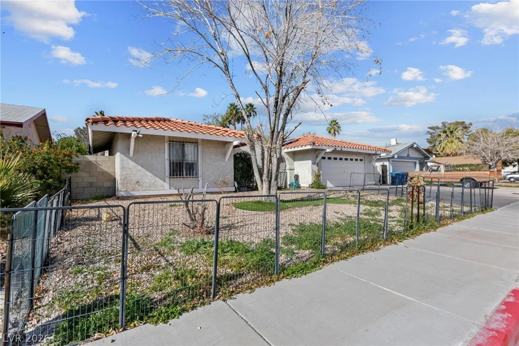 2423 Vista Colina, Henderson, NV 89014
