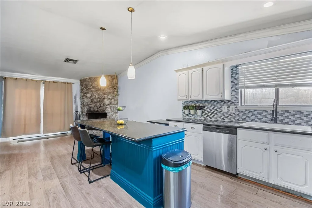 2423 Vista Colina, Henderson, NV 89014