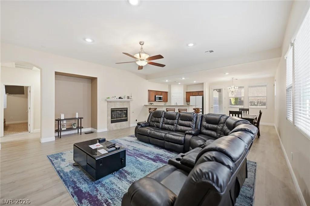 8668 Wade Lake, Las Vegas, NV 89178