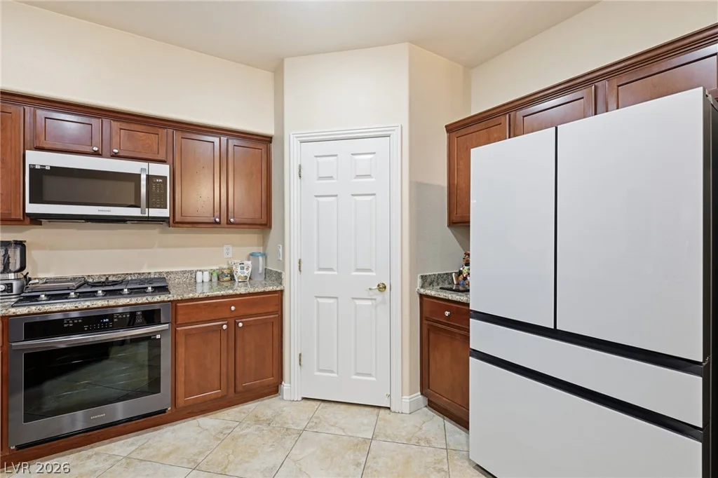 8668 Wade Lake, Las Vegas, NV 89178