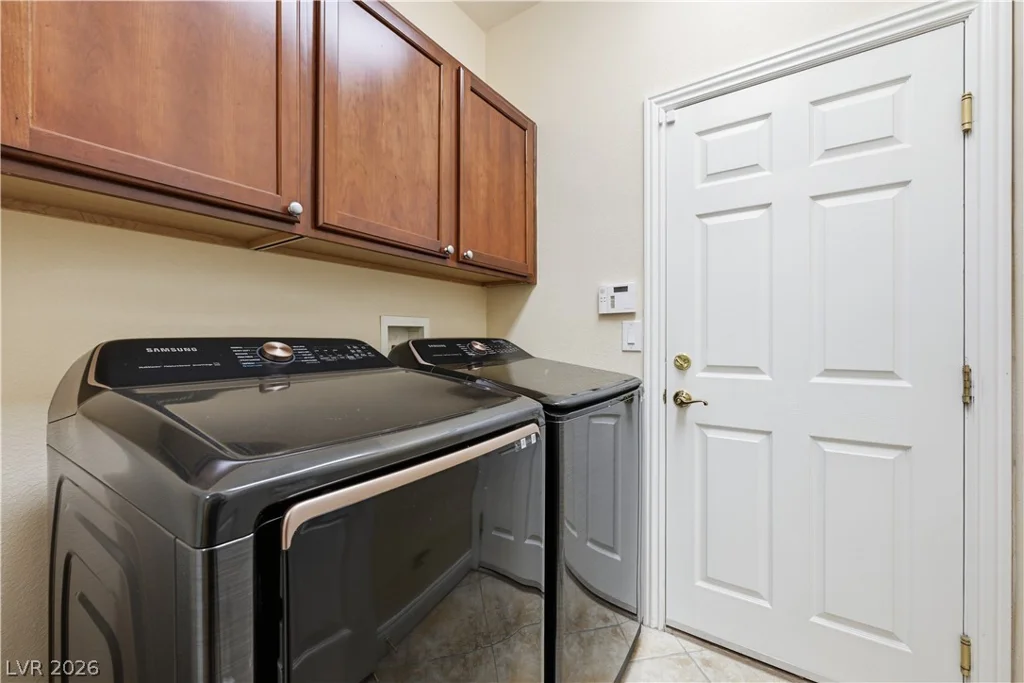 8668 Wade Lake, Las Vegas, NV 89178