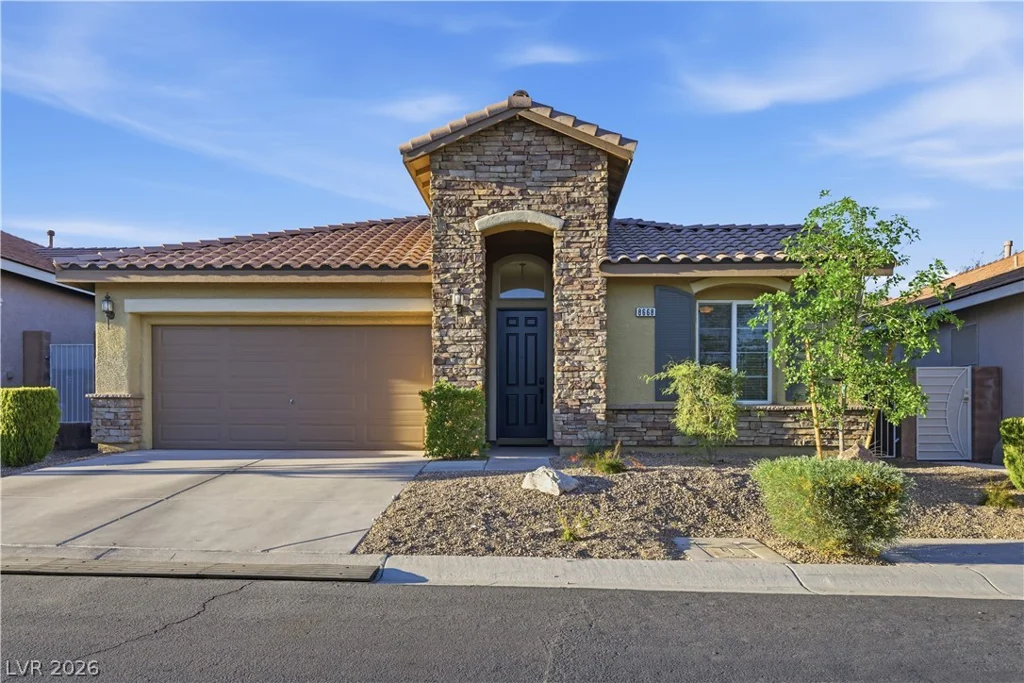 8668 Wade Lake, Las Vegas, NV 89178