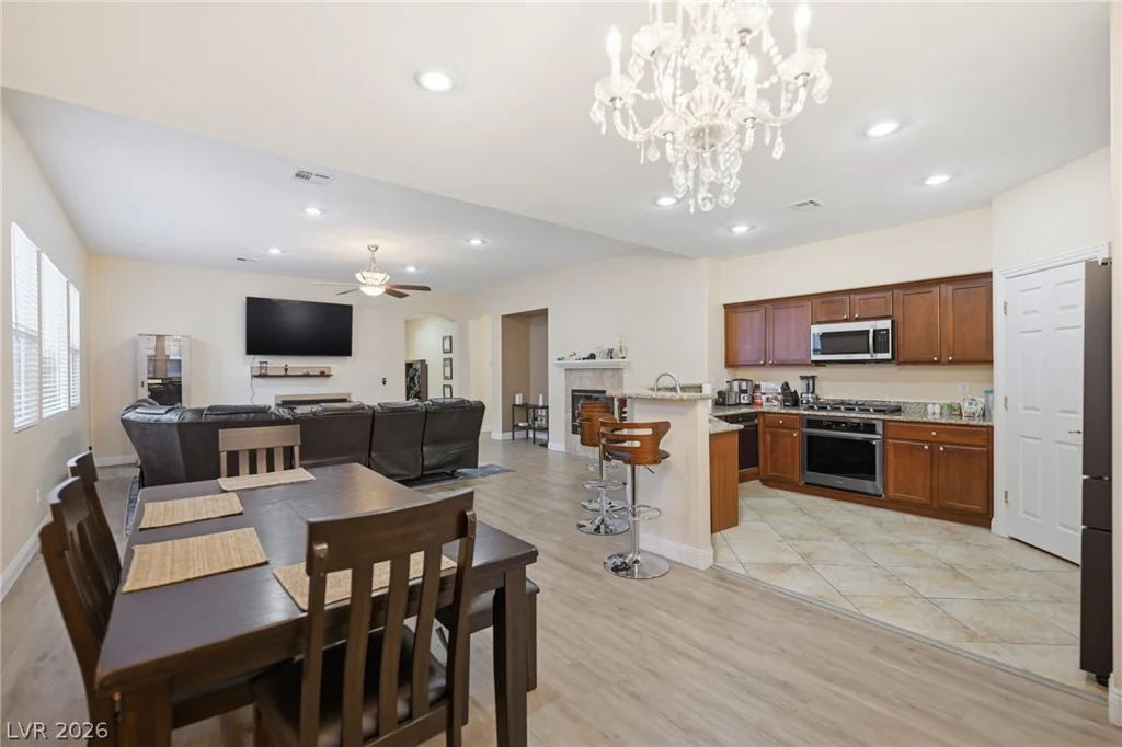 8668 Wade Lake, Las Vegas, NV 89178