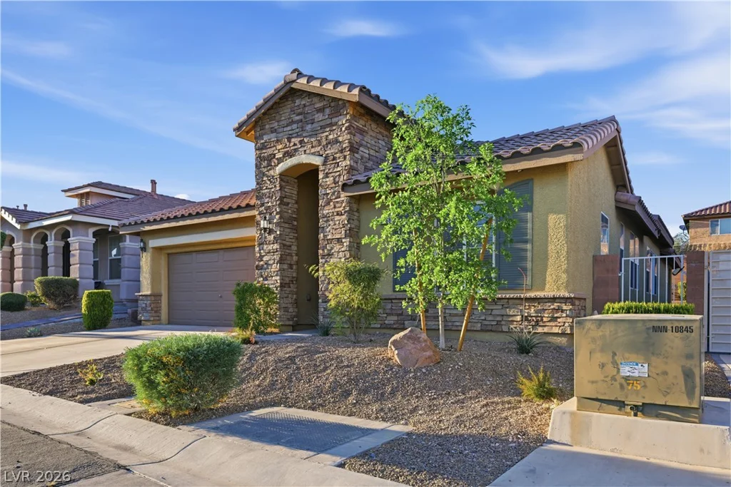 8668 Wade Lake, Las Vegas, NV 89178