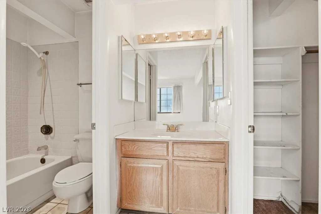3449 Lorilou, Las Vegas, NV 89121
