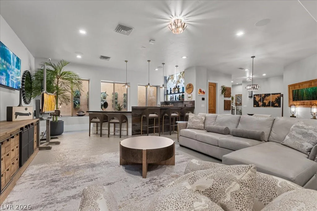 8455 Stange, Las Vegas, NV 89129