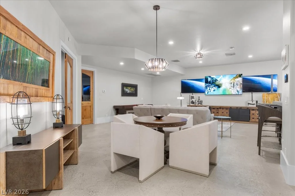 8455 Stange, Las Vegas, NV 89129