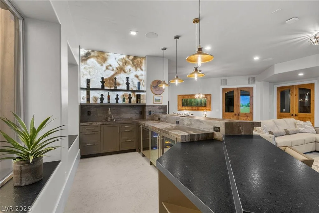 8455 Stange, Las Vegas, NV 89129