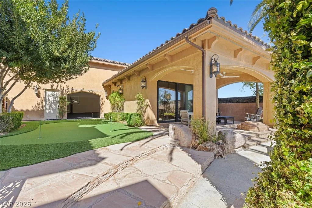 8455 Stange, Las Vegas, NV 89129