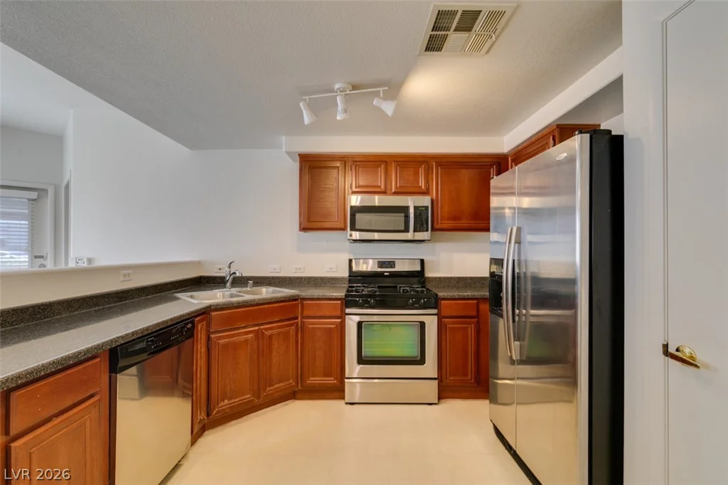 10245 Maryland, Las Vegas, NV 89183