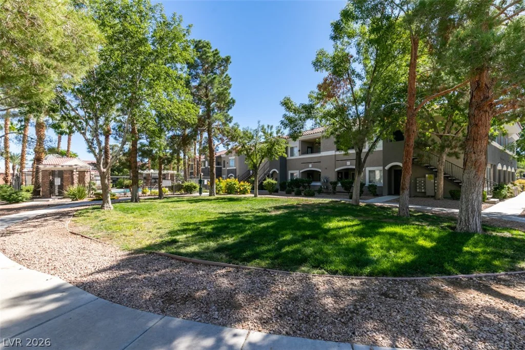 10245 Maryland, Las Vegas, NV 89183