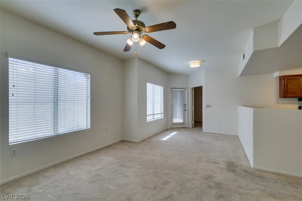 10245 Maryland, Las Vegas, NV 89183