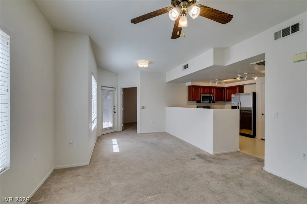 10245 Maryland, Las Vegas, NV 89183