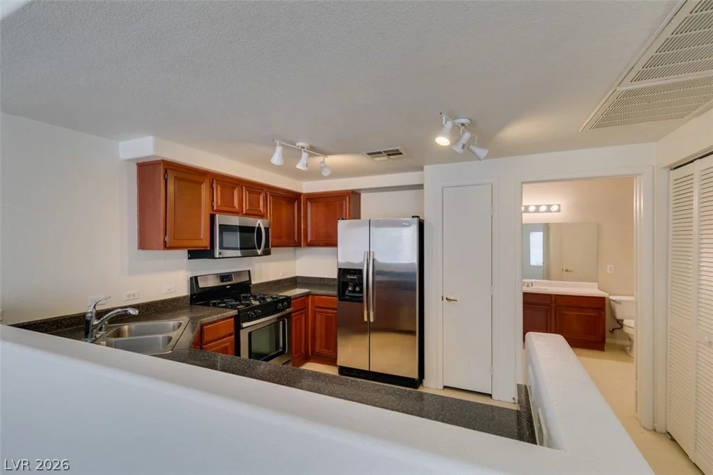 10245 Maryland, Las Vegas, NV 89183