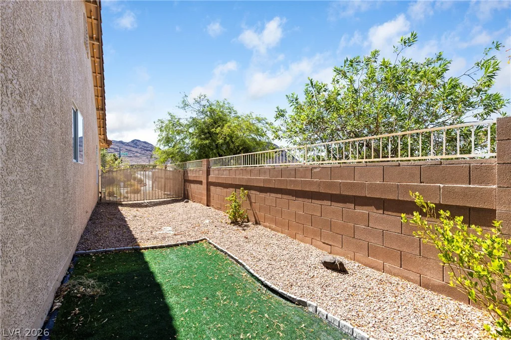 1000 Amber Gate, Henderson, NV 89002