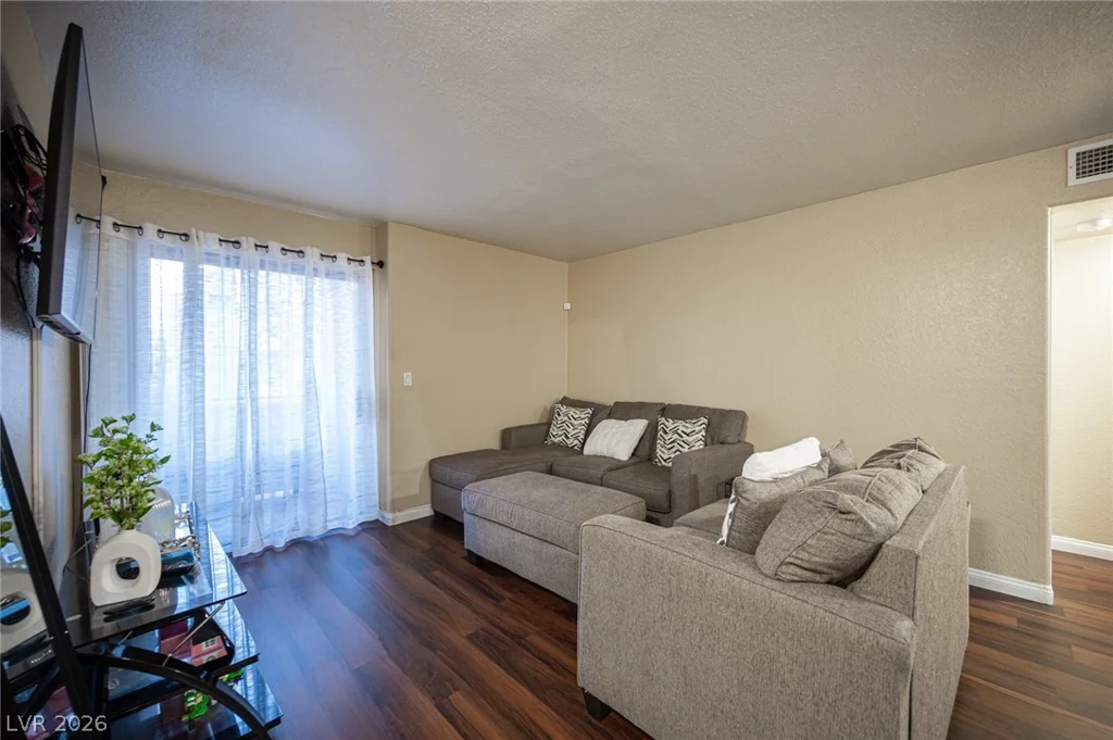 2969 Juniper Hills, Las Vegas, NV 89142