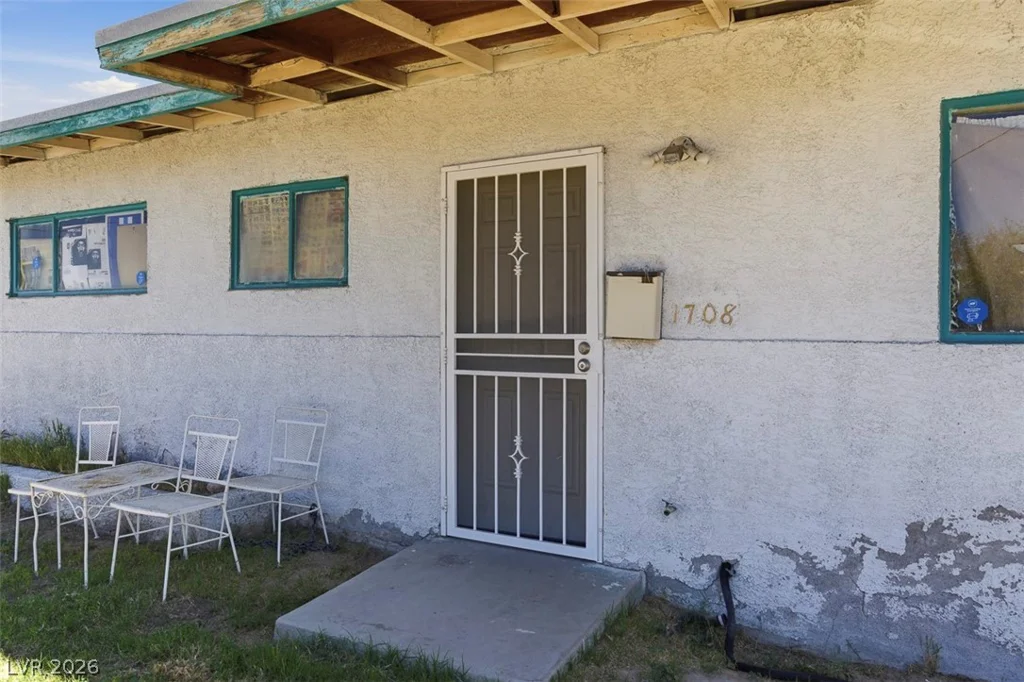1708 Ferrell, Las Vegas, NV 89106
