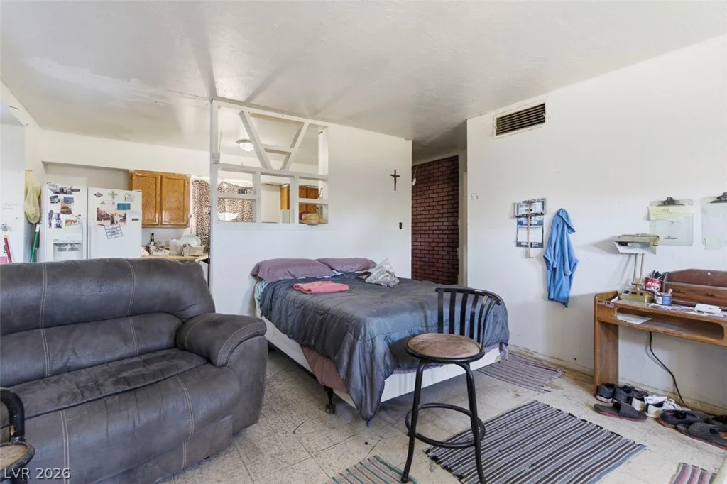 1708 Ferrell, Las Vegas, NV 89106