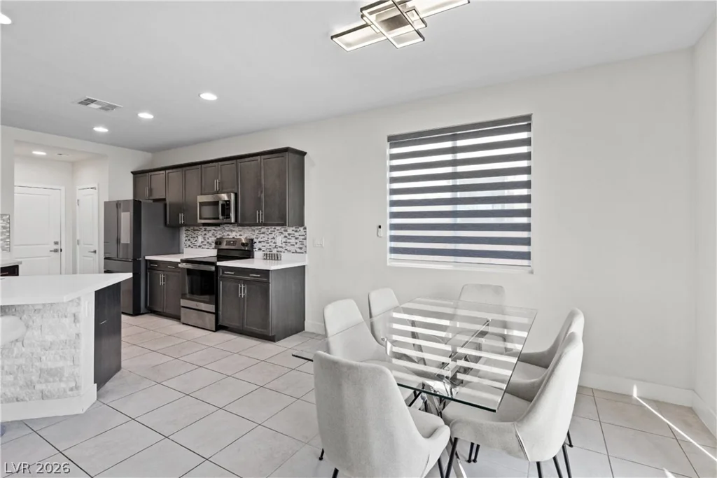 5255 Peak Rock, Las Vegas, NV 89141