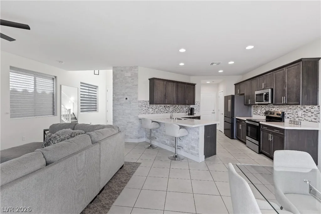 5255 Peak Rock, Las Vegas, NV 89141