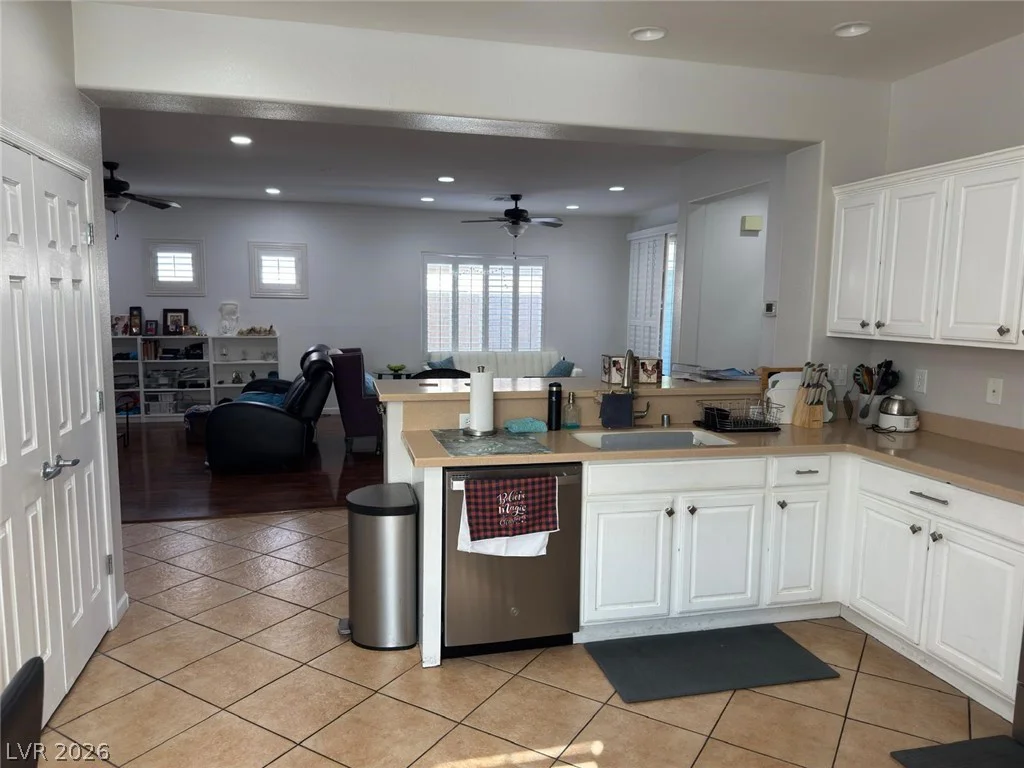 3046 Tara Murphy, Henderson, NV 89044